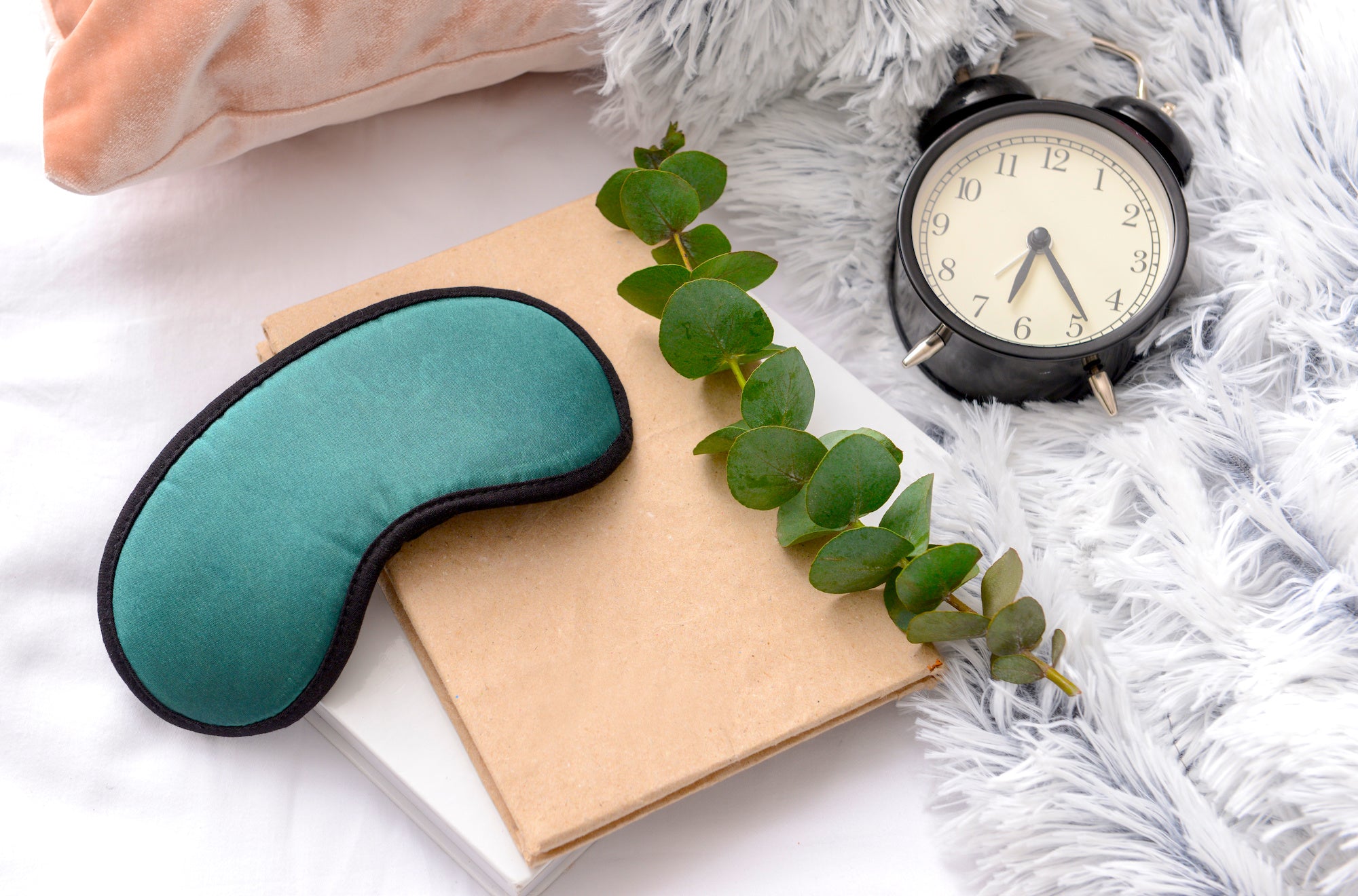 15 Tips for a Better Nighttime Routine | Averr Aglow®