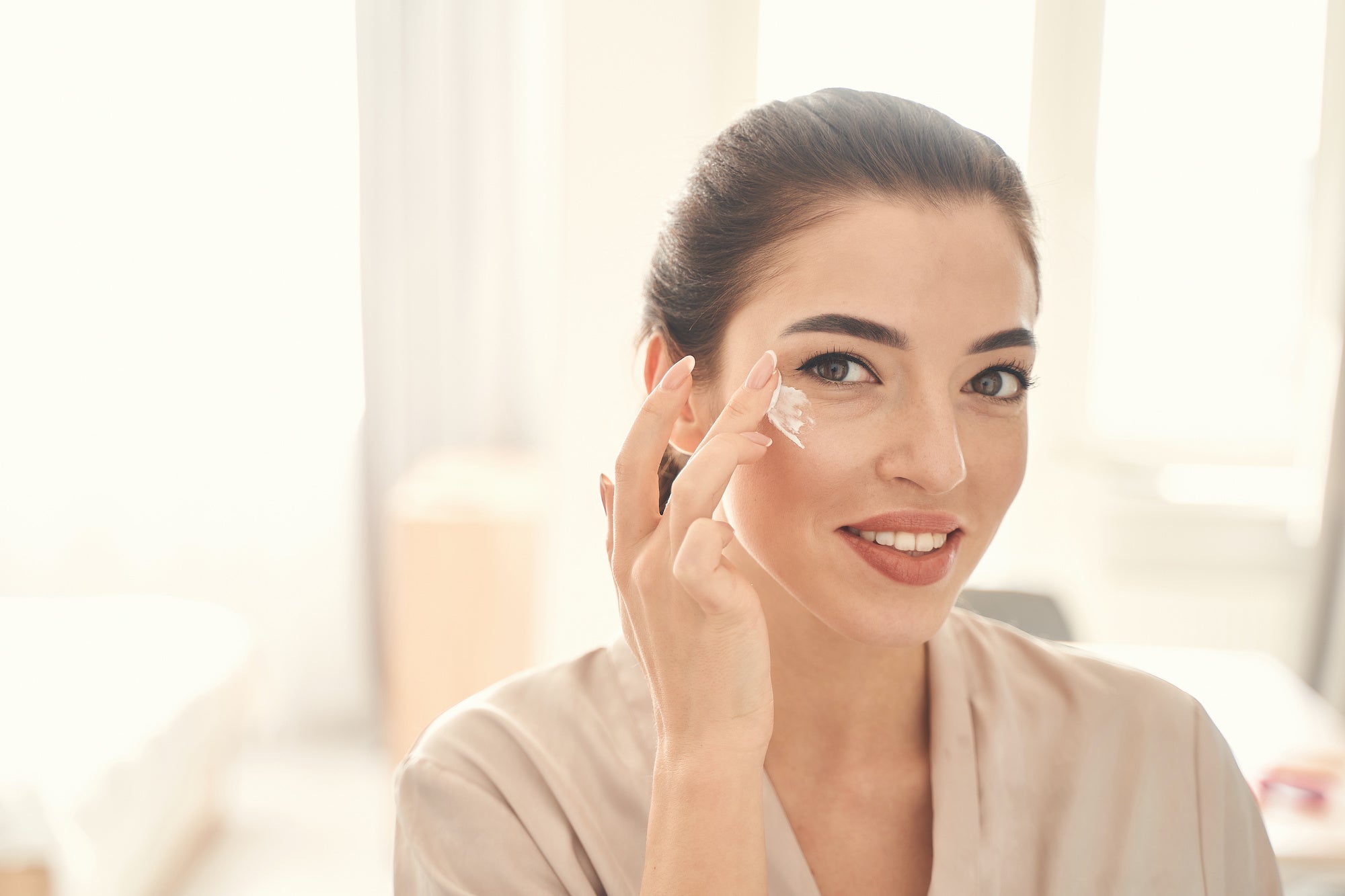 Why You Need An Anti-Aging Eye Cream Averr Aglow